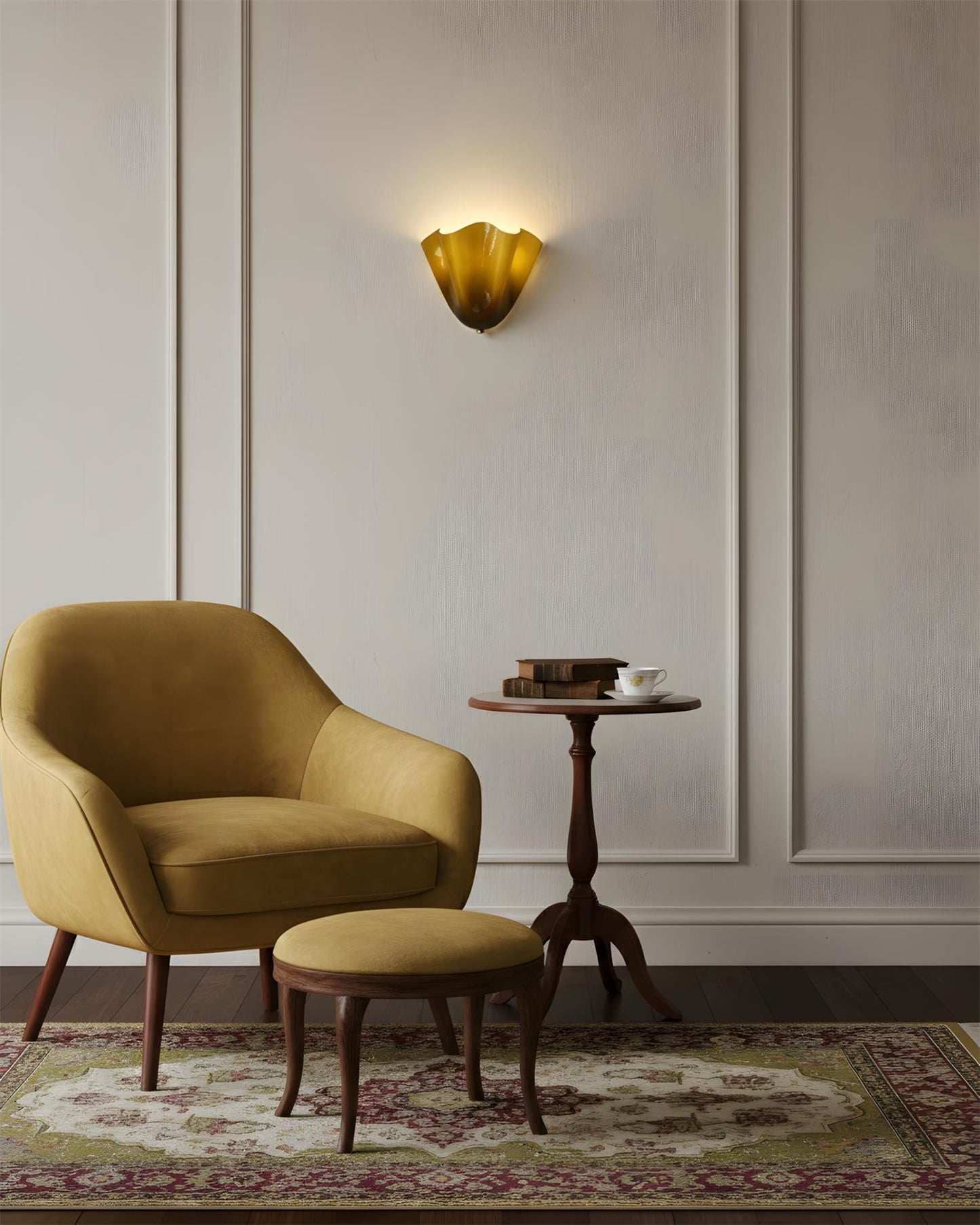 Violette Hand-Blown Glass Wall Lamp with Petal Silhouette