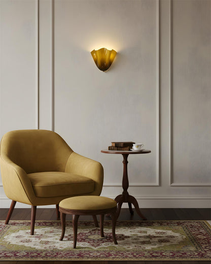 Violette Hand-Blown Glass Wall Lamp with Petal Silhouette