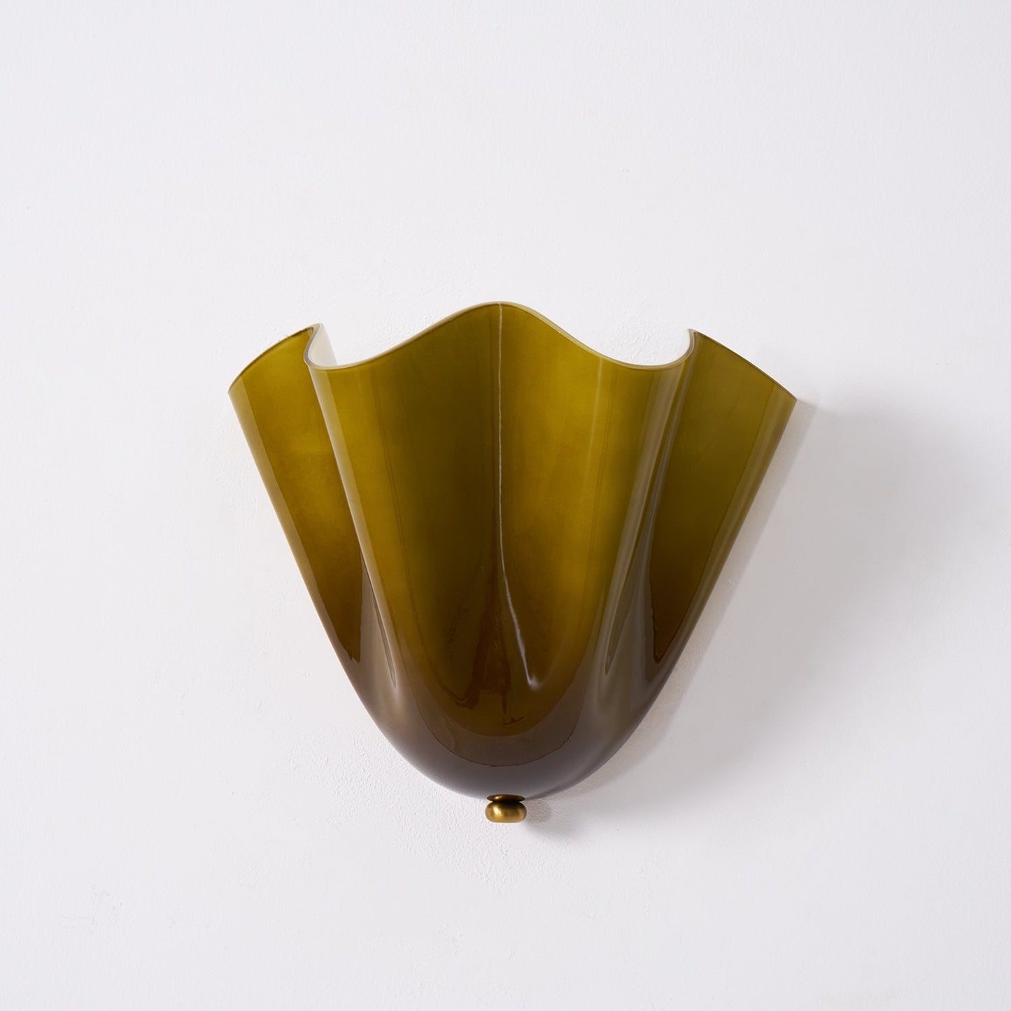 Violette Hand-Blown Glass Wall Lamp with Petal Silhouette