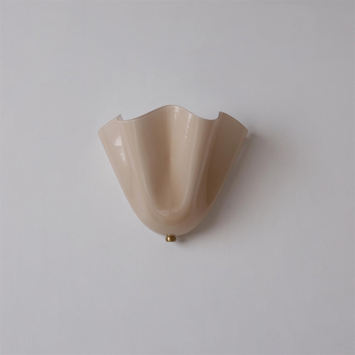 Violette Hand-Blown Glass Wall Lamp with Petal Silhouette