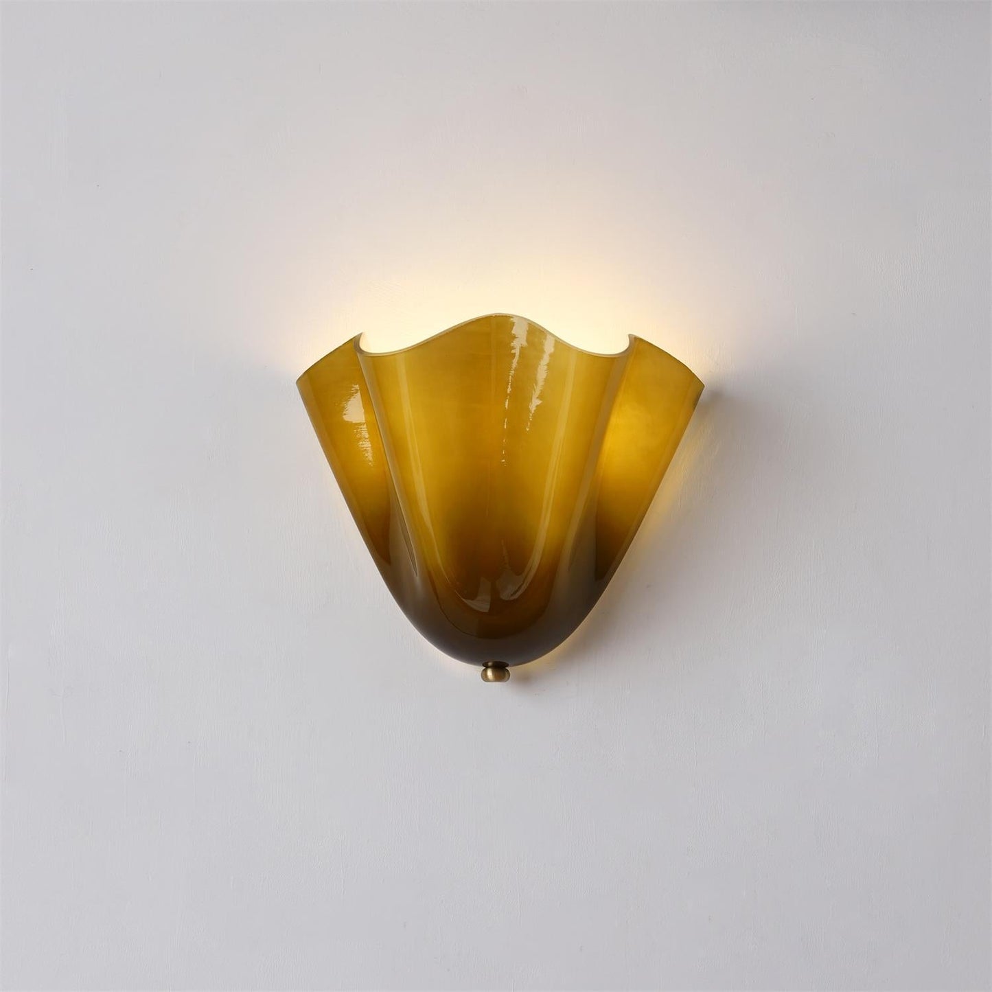 Violette Hand-Blown Glass Wall Lamp with Petal Silhouette