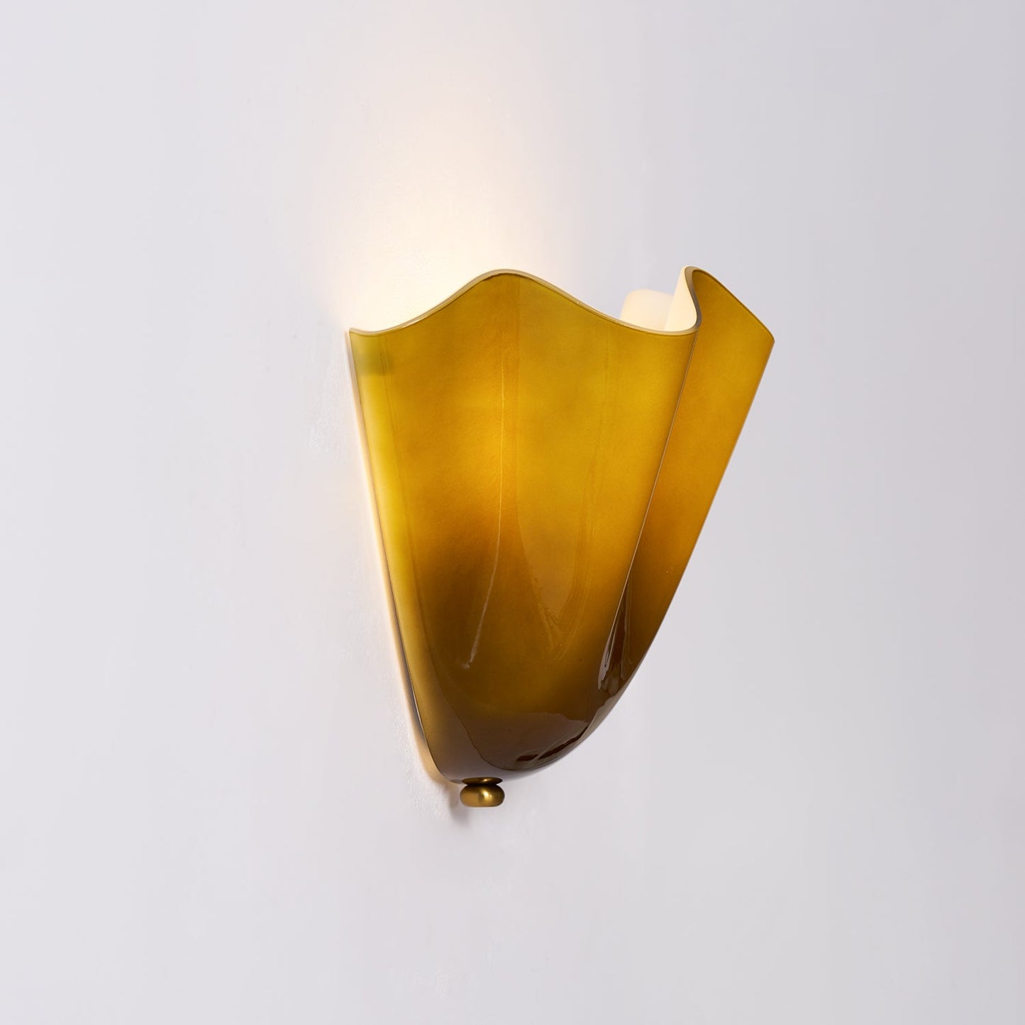 Violette Hand-Blown Glass Wall Lamp with Petal Silhouette