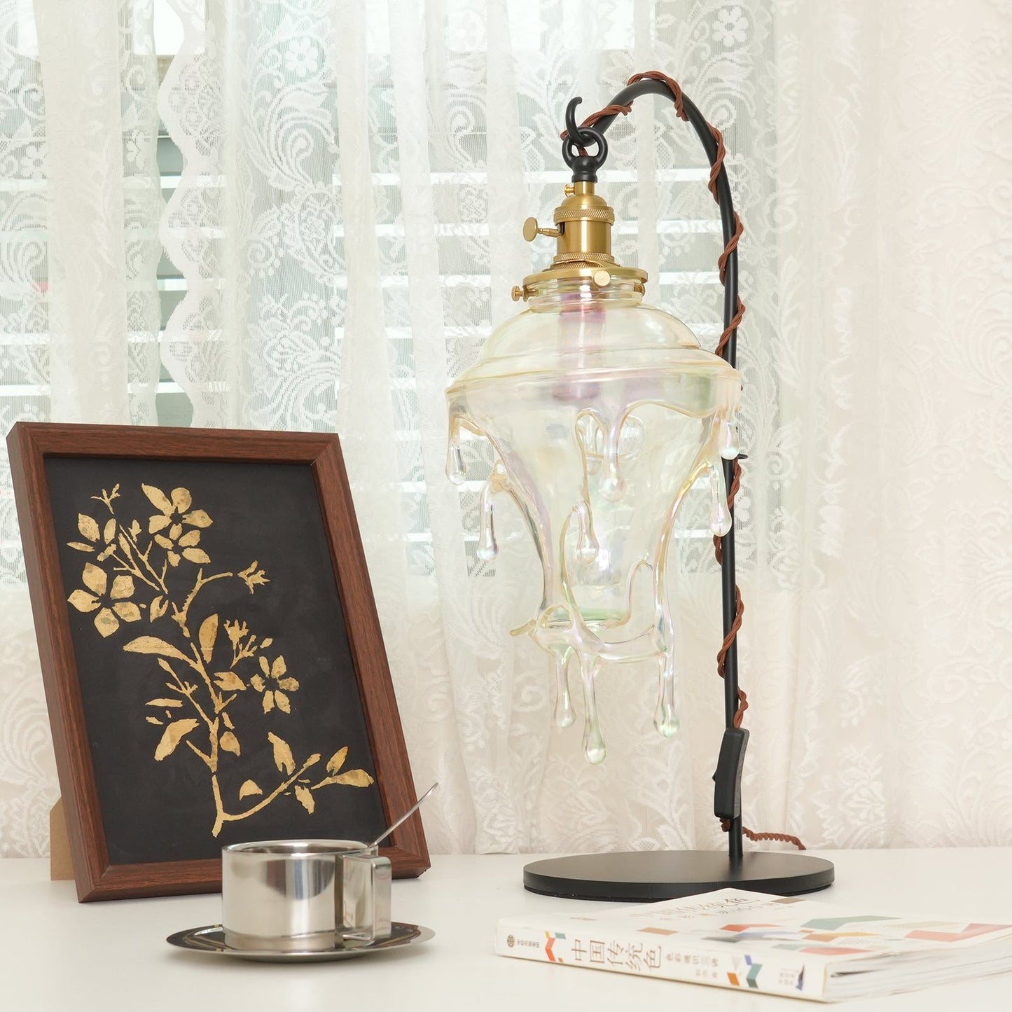 Anaïs Water Drop Resin Table Lamp with Artistic Drip Design