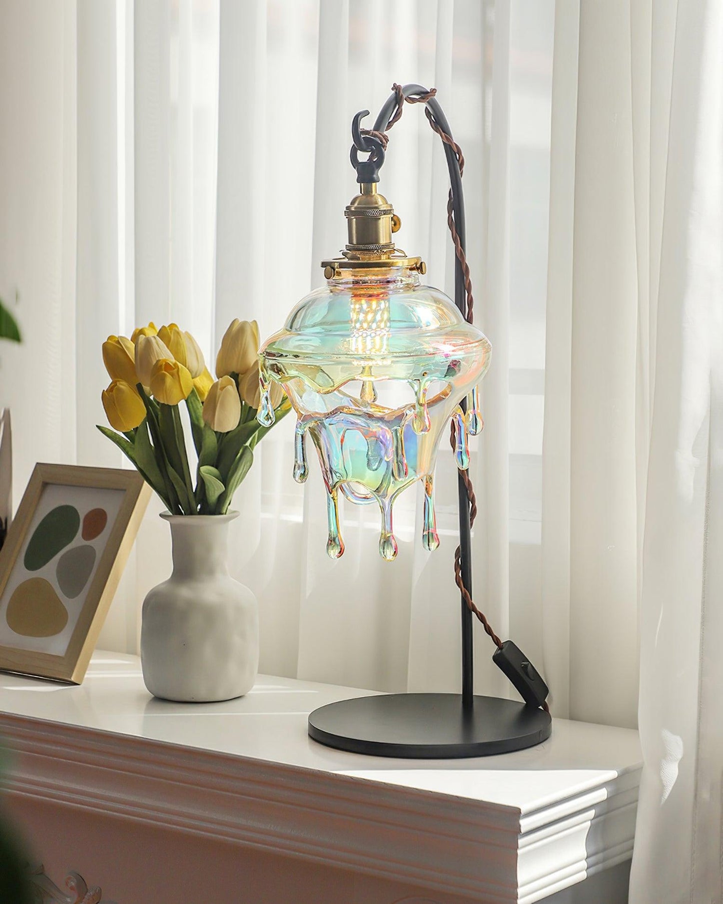 Anaïs Water Drop Resin Table Lamp with Artistic Drip Design