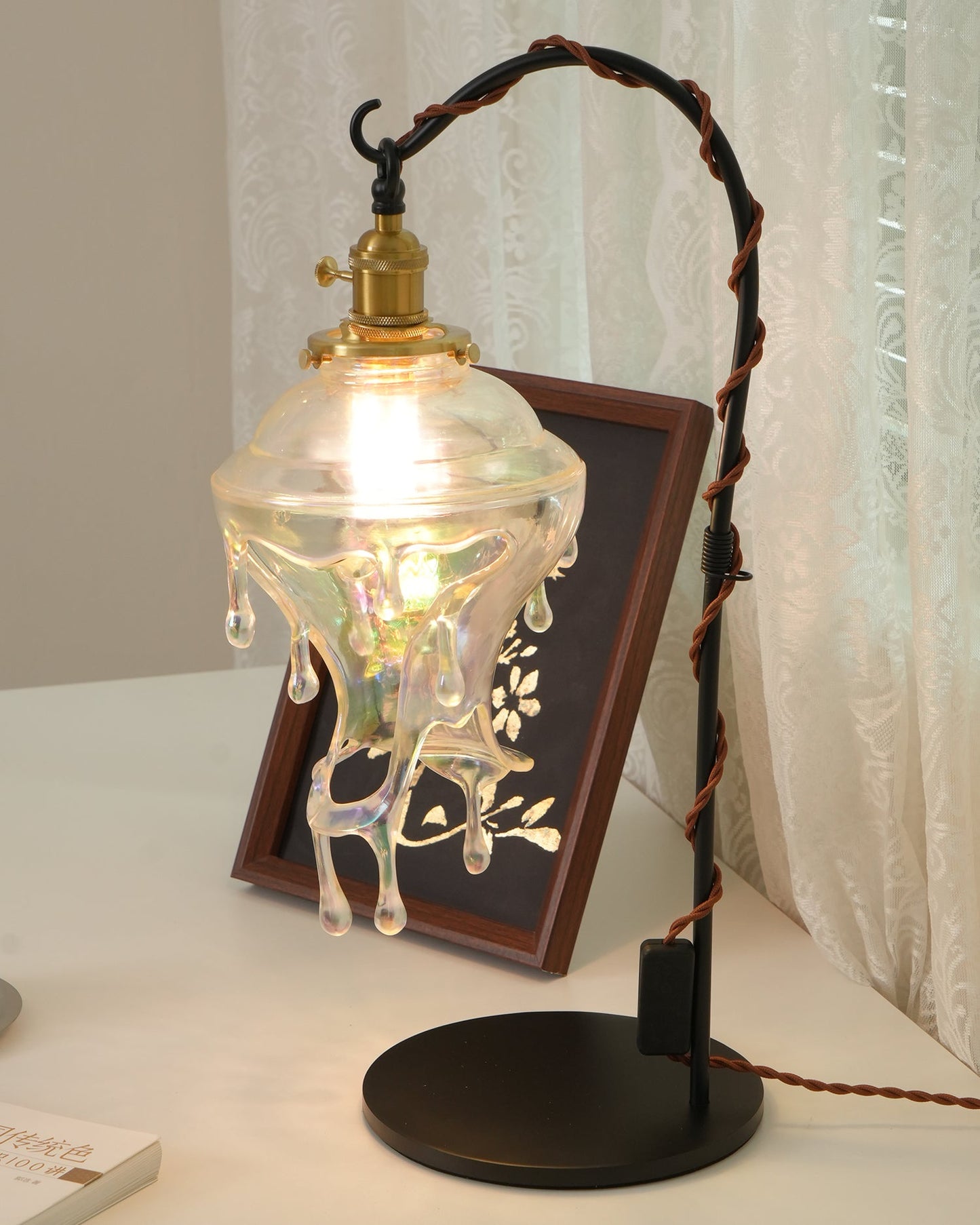 Anaïs Water Drop Resin Table Lamp with Artistic Drip Design