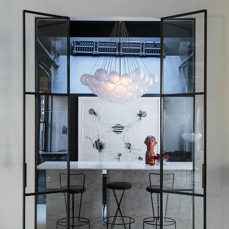Inès Minimalist Frosted Globe Chandelier